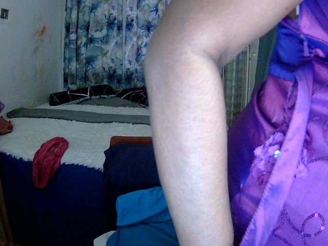 indiandelight001 live cam on BongaCams