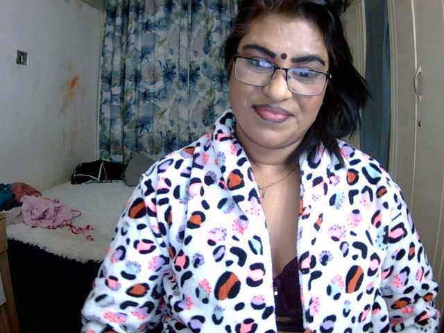indiandelight001 live webcam show