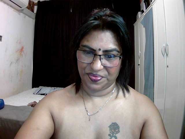 indiandelight001 — live female cam