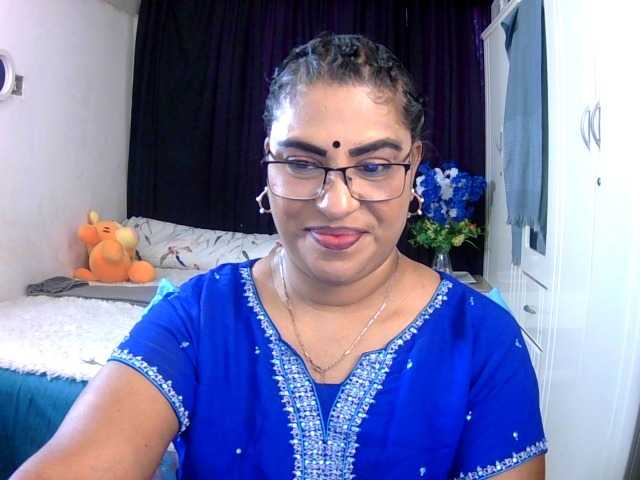 indiandelight001, BongaCams üzerinde canlı