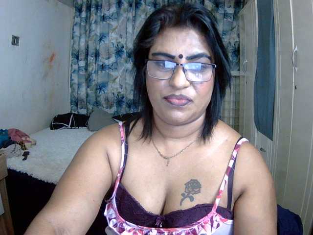 indiandelight001 live webcam show