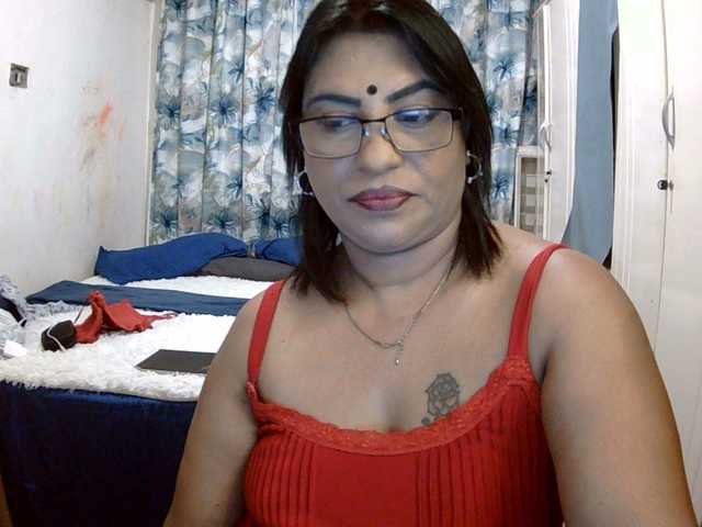 indiandelight001 live cam on BongaCams