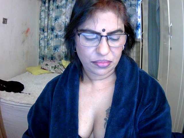 indiandelight001 live webcam show