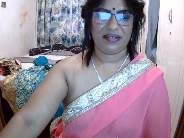 indiandelight001 live cam on BongaCams