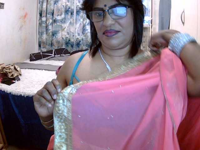 indiandelight001 live cam on BongaCams