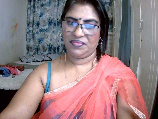 indiandelight001 Прямой эфир на BongaCams