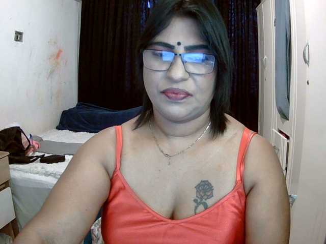 indiandelight001 live cam on BongaCams