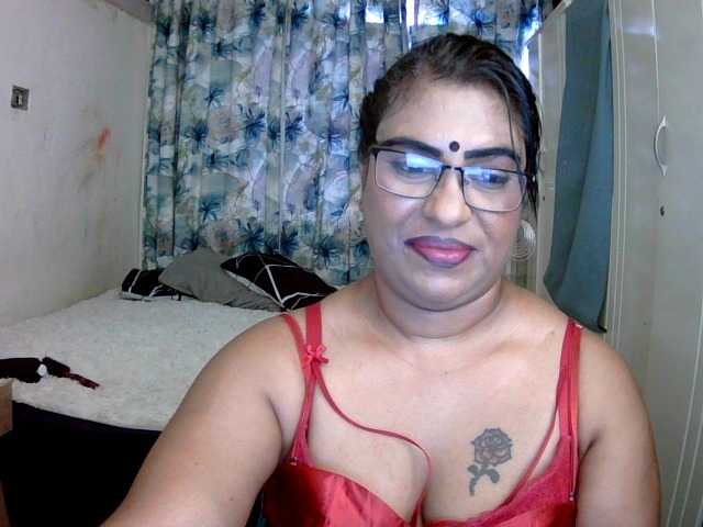 indiandelight001 live webcam show