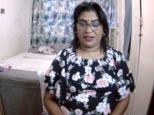 indiandelight001's BongaCams show and profile