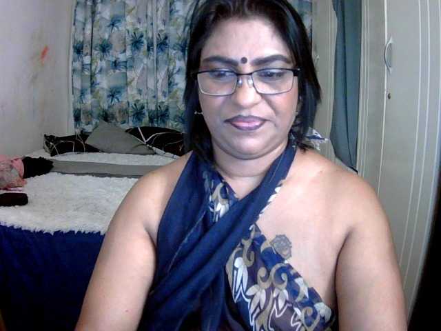 indiandelight001 live cam on BongaCams