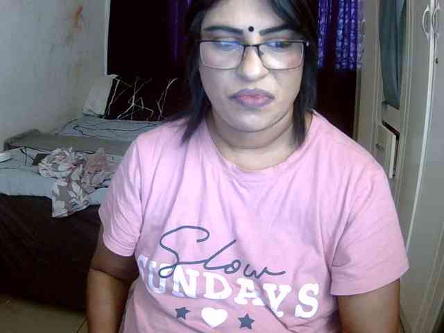 indiandelight001 Live Webcam on BongaCams
