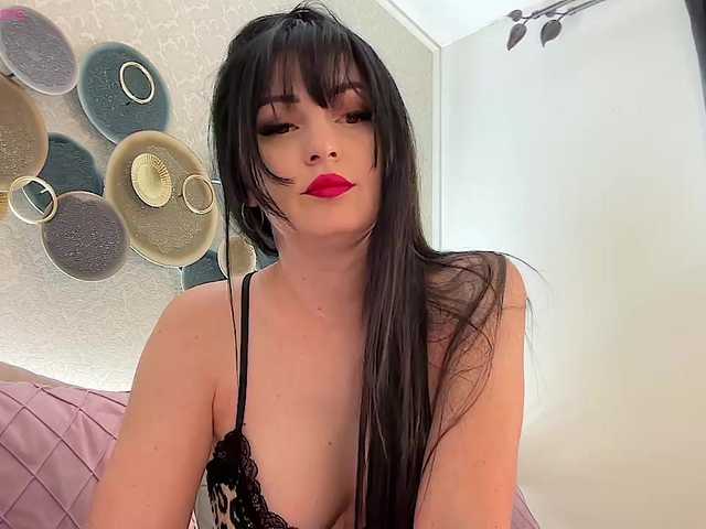 lovecoryna live cam on BongaCams
