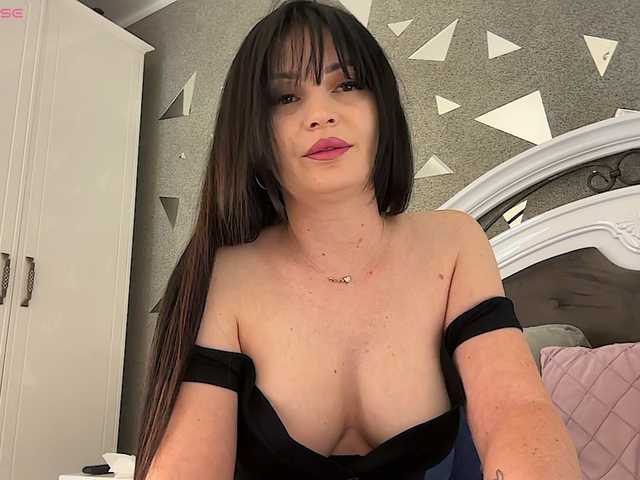 lovecoryna Live Cam pe BongaCams
