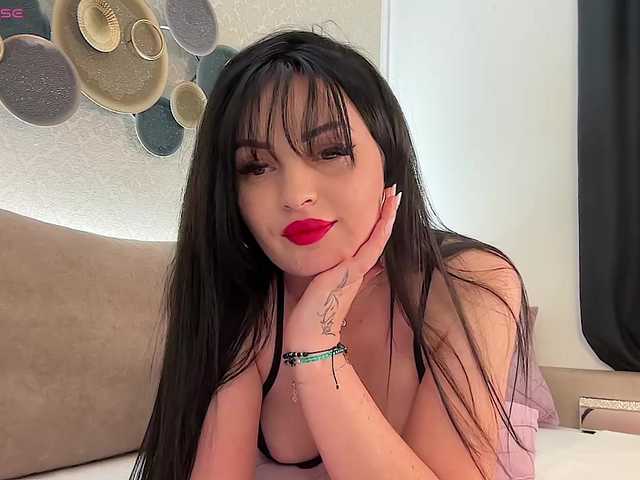 lovecoryna live cam on BongaCams