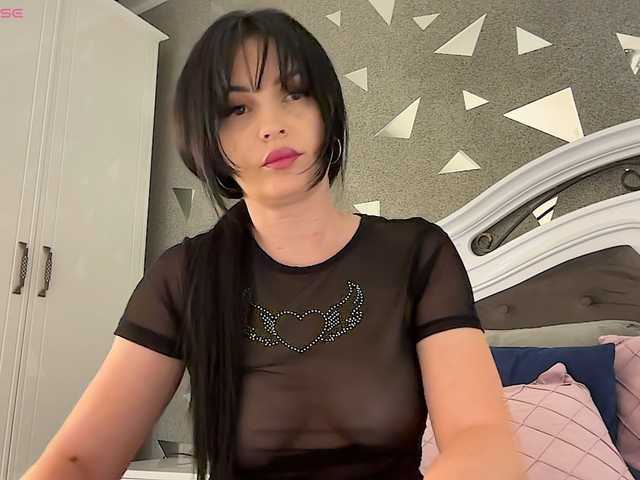 lovecoryna live cam on BongaCams
