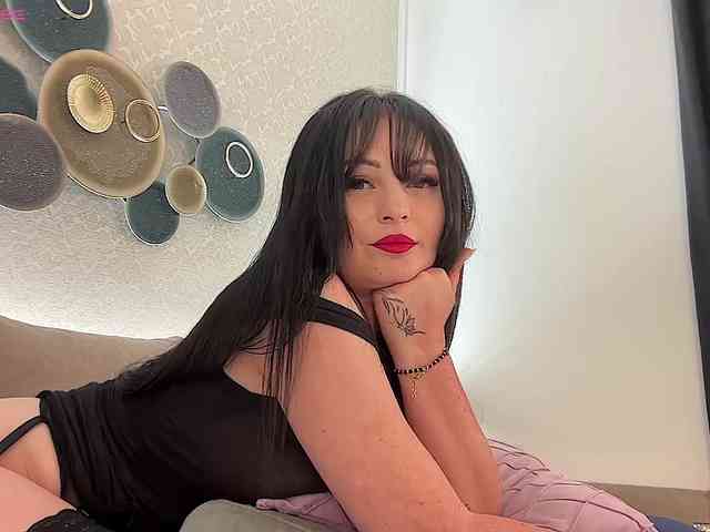 lovecoryna webcam