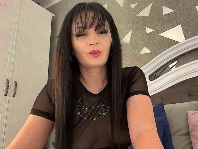 lovecoryna webcam