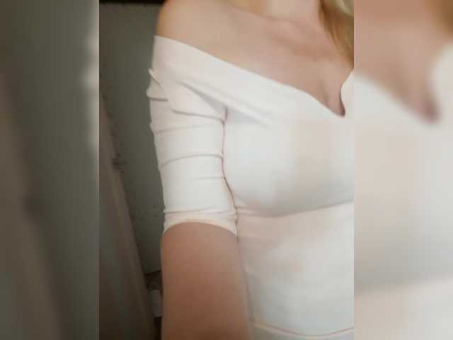 YourSweetMilf live cam preview