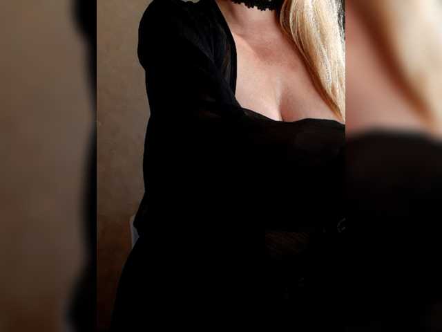Ari-Zona live cam on BongaCams