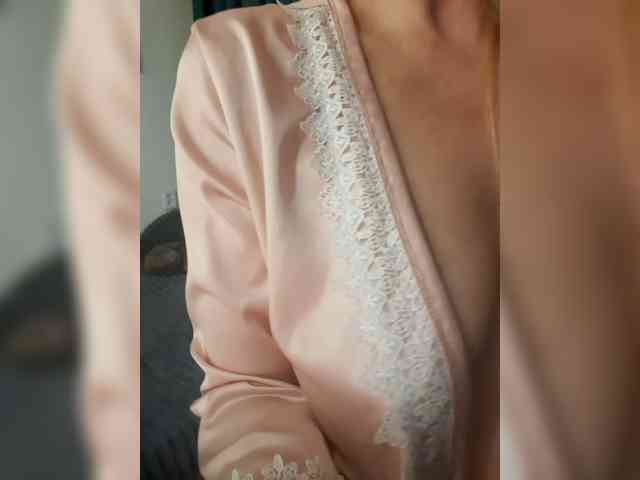YourSweetMilf webcam