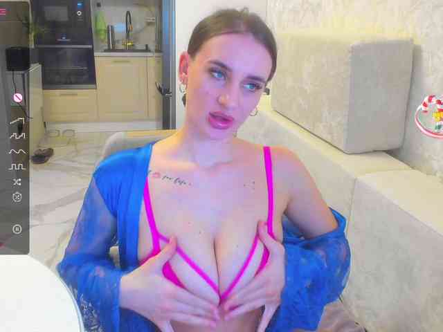 LikaStarrr1