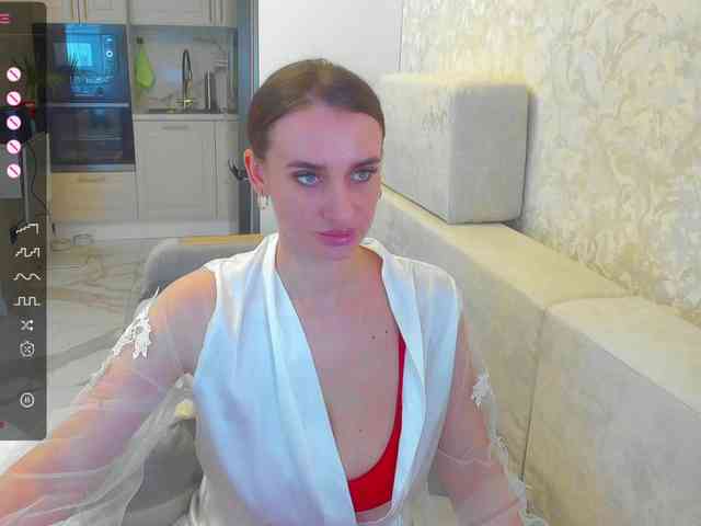 LikaStarrr1