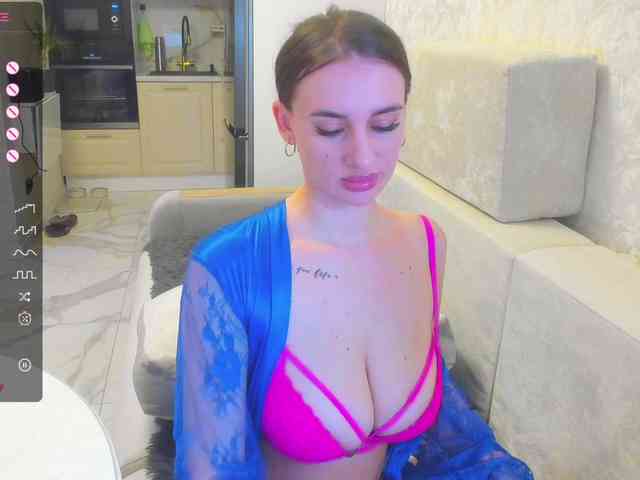 LikaStarrr1