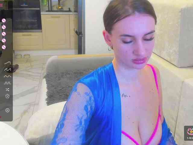LikaStarrr1