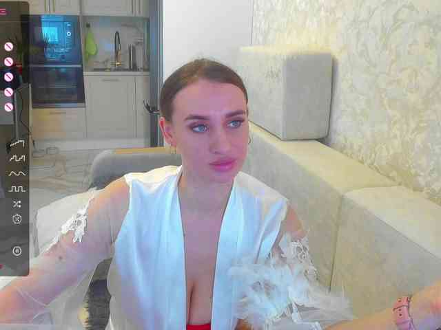 LikaStarrr1