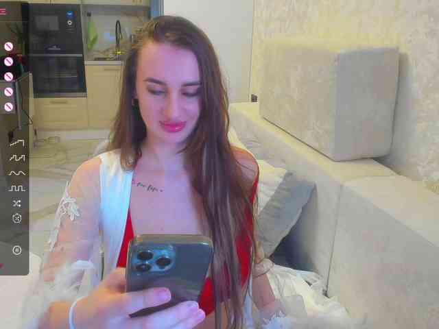 LikaStarrr1
