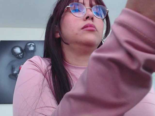 KatrinaRolandd live cam on BongaCams