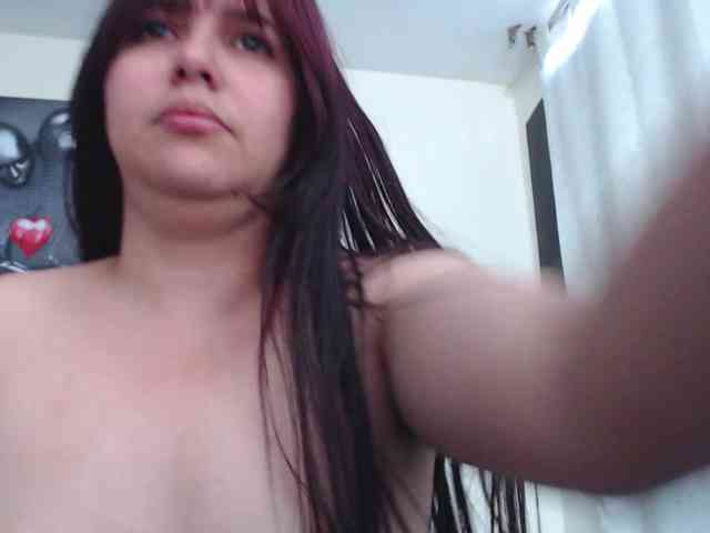 KatrinaR webcam