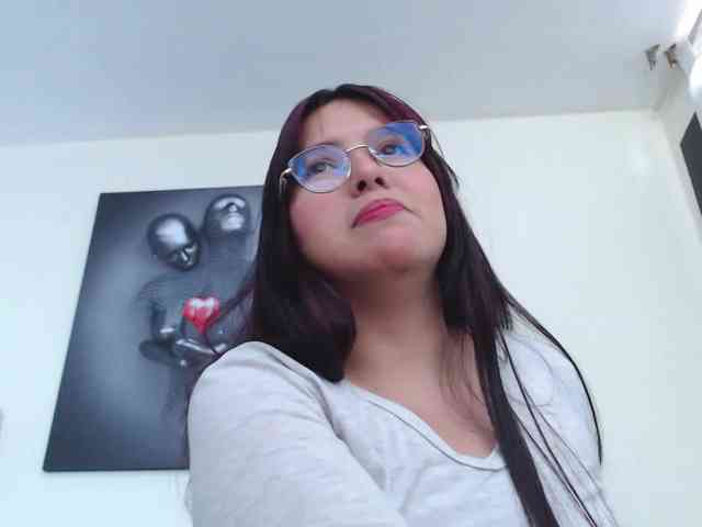 KatrinaR webcam