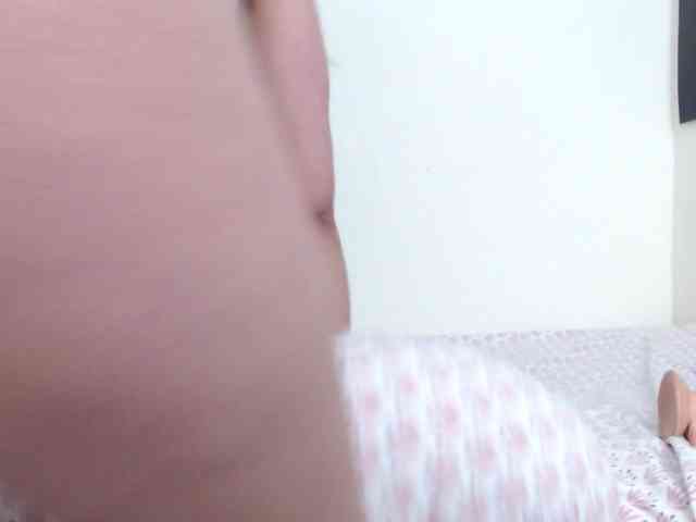 KatrinaR webcam