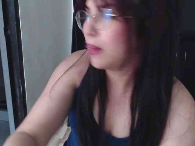 KatrinaR webcam