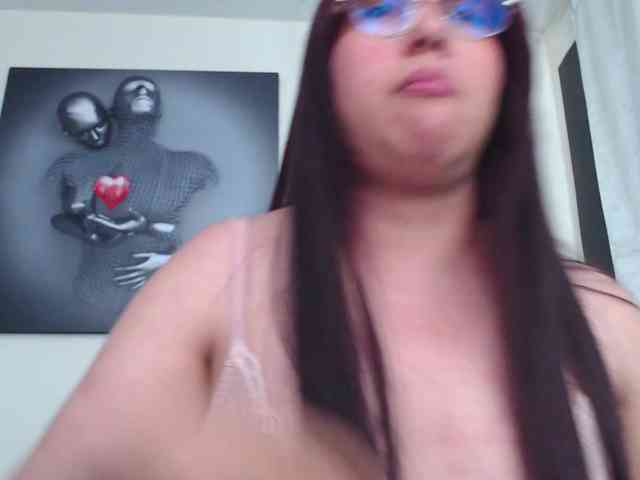 KatrinaR webcam