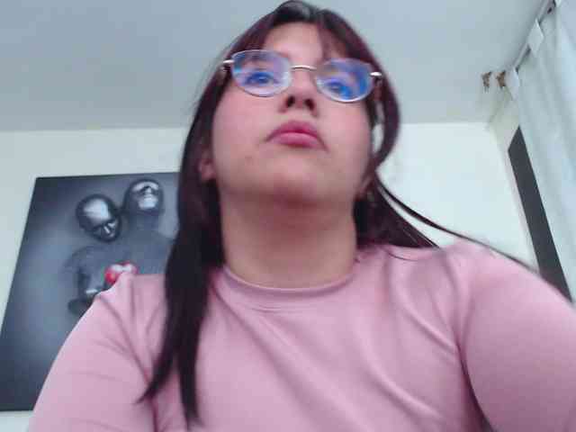 KatrinaR webcam
