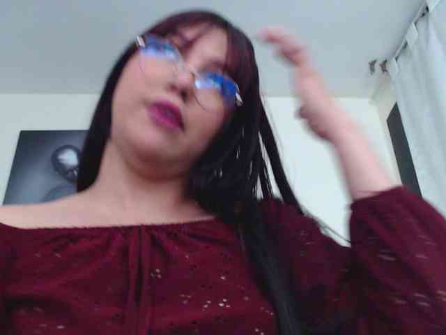 KatrinaR webcam