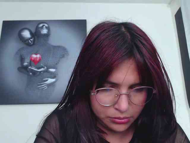 KatrinaR webcam
