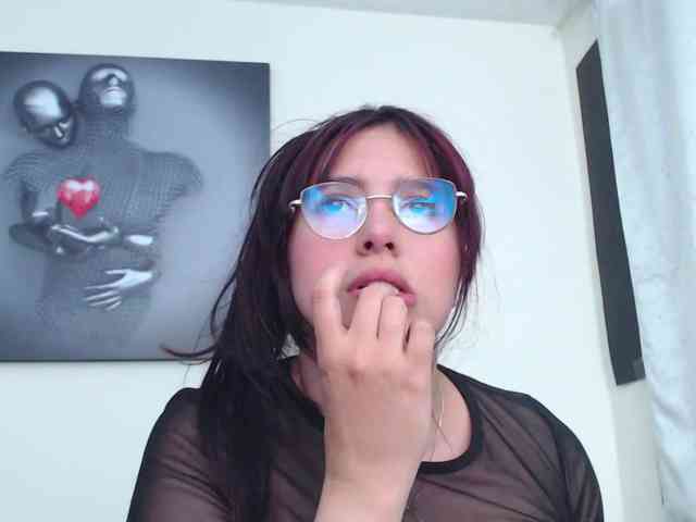 KatrinaR webcam