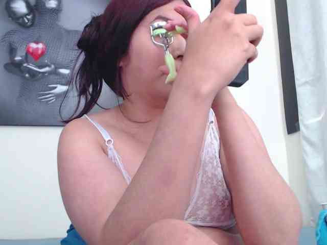 KatrinaR webcam