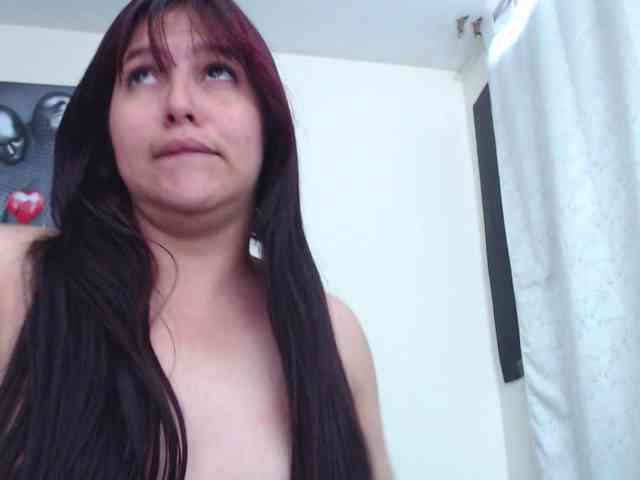 KatrinaR webcam