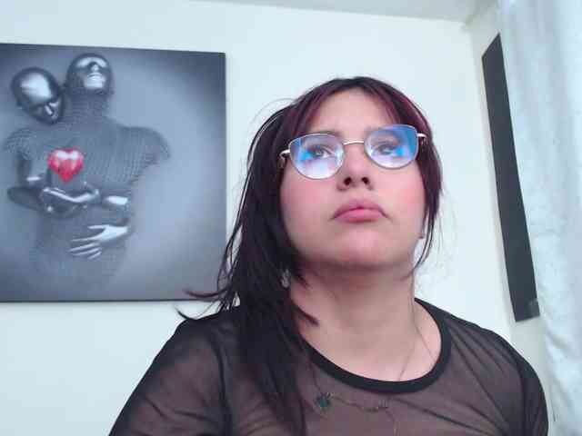 KatrinaR webcam