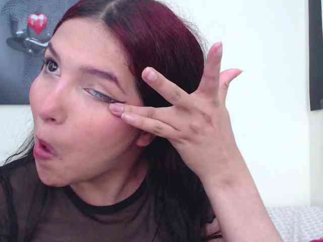 KatrinaR webcam