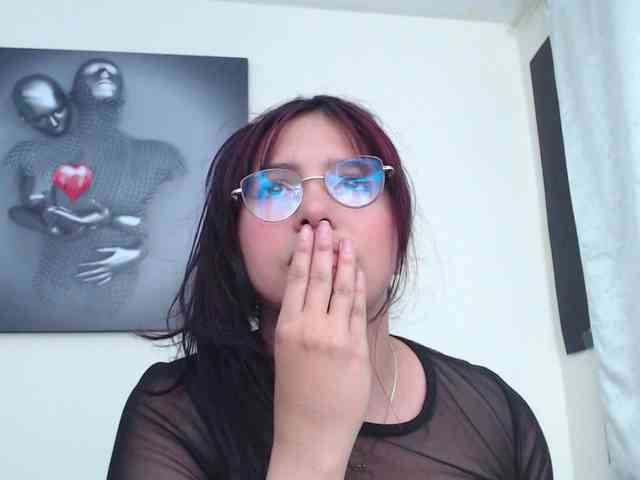 KatrinaR webcam