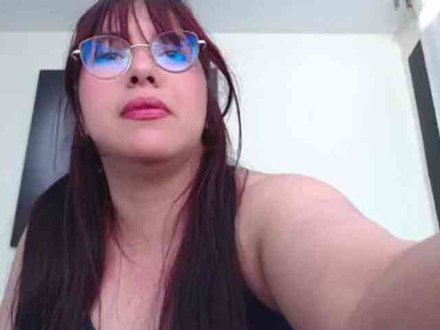 KatrinaR webcam