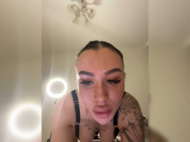 GoddessAsty live cam on BongaCams