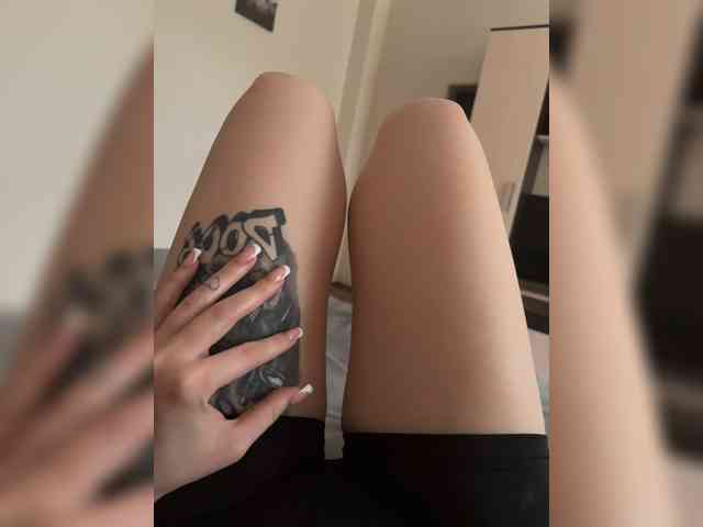 GoddessAsty webcam