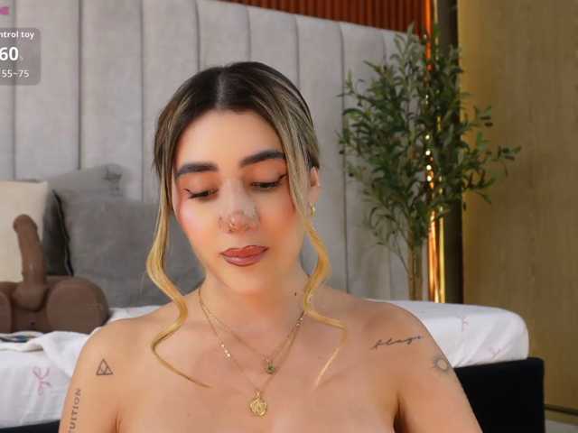 Annyy-Rosse, live now on BongaCams