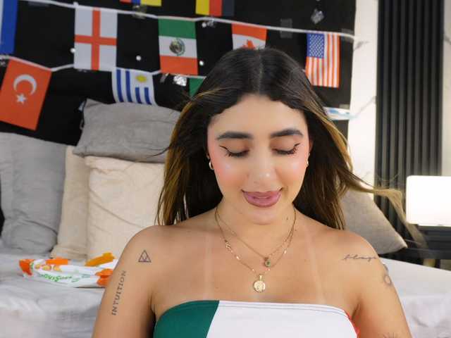 Annyy-Rosse live cam